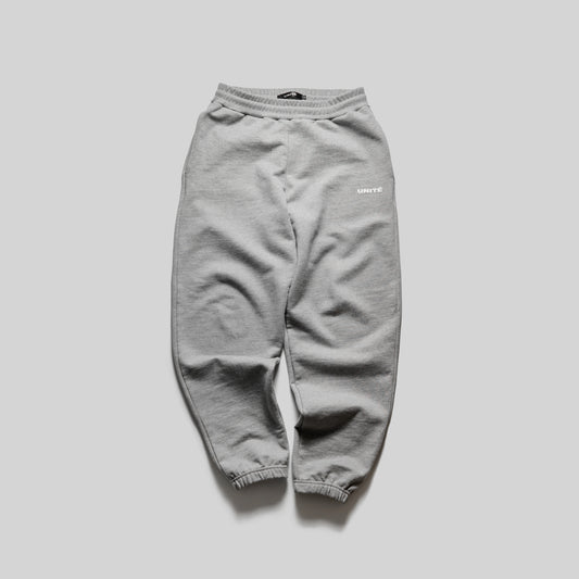 ESSENTIAL SWEATPANTS